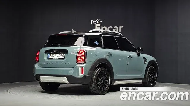 MINI Countryman 2023 thumb 2