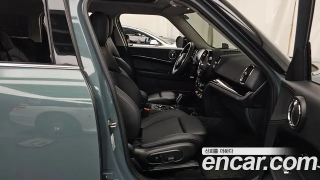 MINI Countryman 2023 thumb 11