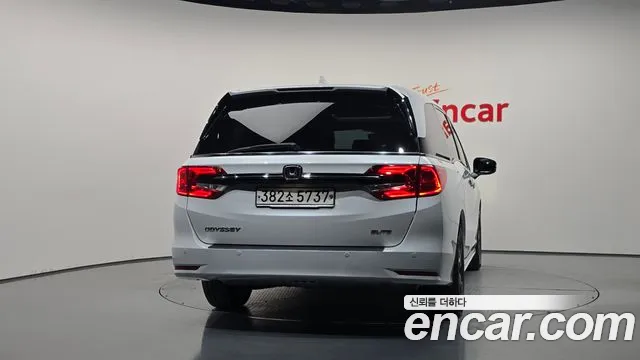 Honda Odyssey 2021 thumb 3