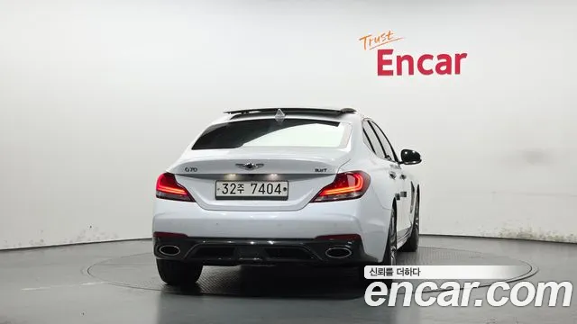 Genesis G70 2018 thumb 3