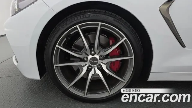 Genesis G70 2018 thumb 4