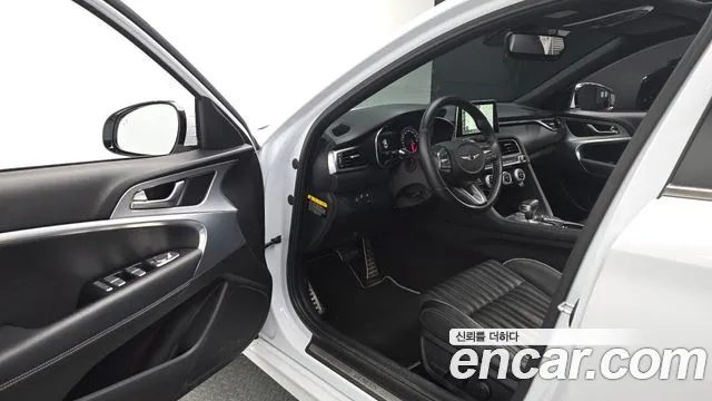 Genesis G70 2018 thumb 9