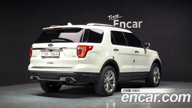 Ford Explorer 2019 thumb 2
