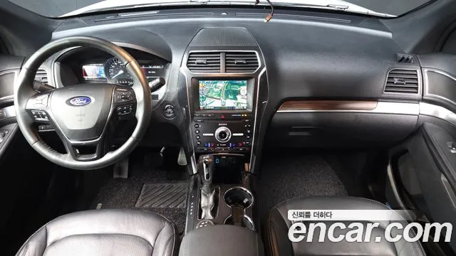 Ford Explorer 2019 thumb 7