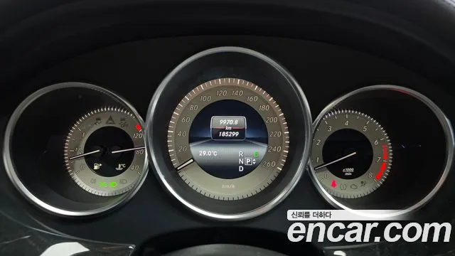 Mercedes-Benz CLS-Class 2013 thumb 8