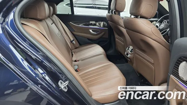 Mercedes-Benz E-Класс 2022 thumb 11