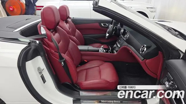 Mercedes-Benz SL-Класс 2016 thumb 11