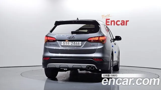 Hyundai Santa Fe 2014 thumb 4