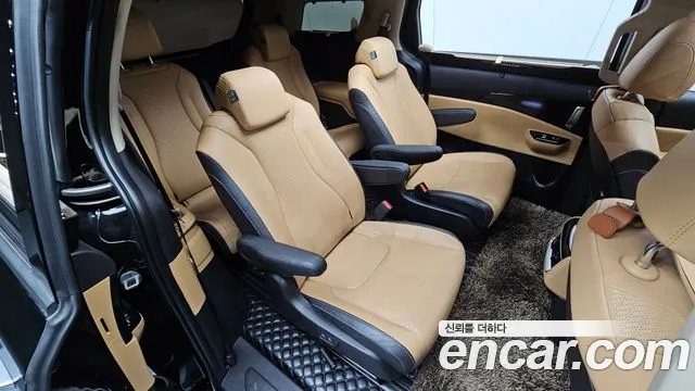 Kia Carnival 2022 thumb 11
