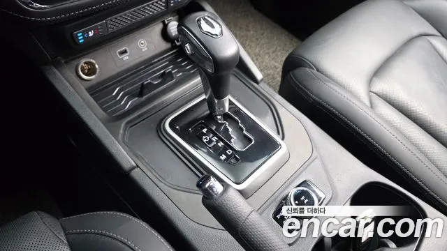 KG_Mobility_Ssangyong Rexton 2019 thumb 9