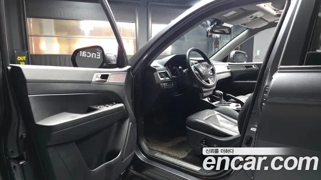 KG_Mobility_Ssangyong Rexton 2019 thumb 10
