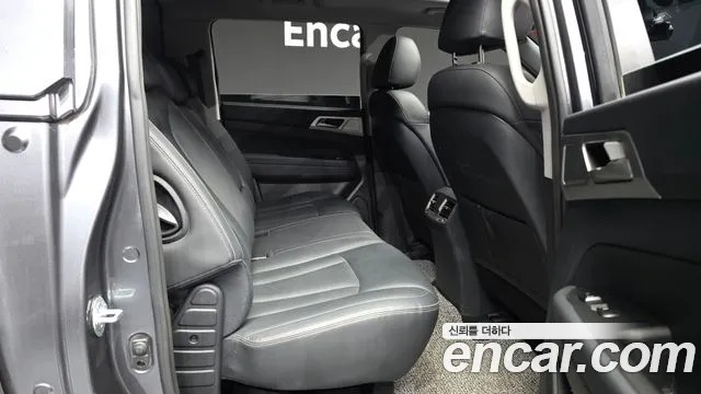 KG_Mobility_Ssangyong Rexton 2019 thumb 12