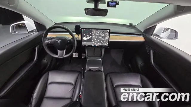Tesla Model Y 2021 thumb 6