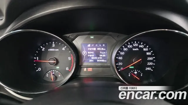 Kia Carnival 2016 thumb 8