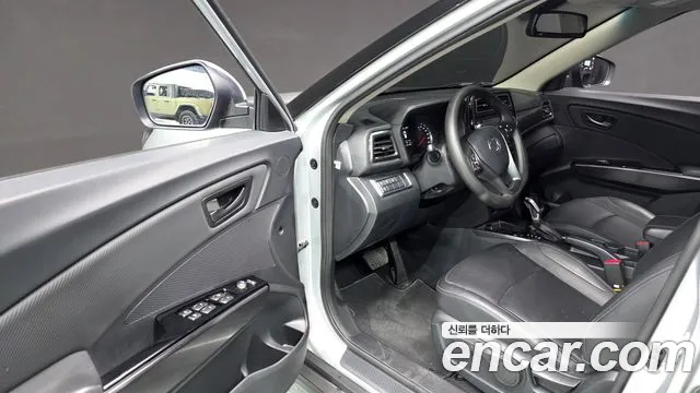KG_Mobility_Ssangyong TIBOLI 2020 thumb 10