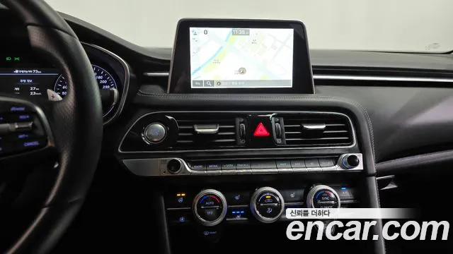 Genesis G70 2019 thumb 12