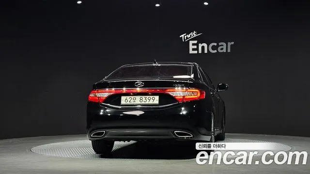 Hyundai Grandeur 2014 thumb 4