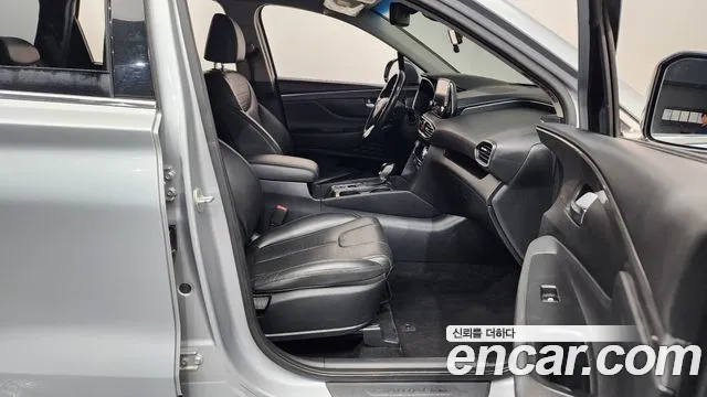 Hyundai Santa Fe 2018 thumb 11