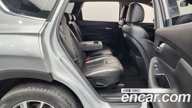Hyundai Santa Fe 2018 thumb 12