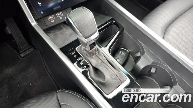 KG_Mobility_Ssangyong Torres 2022 thumb 9
