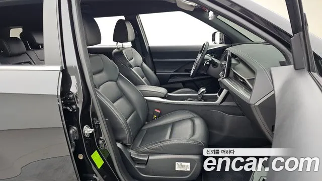 KG_Mobility_Ssangyong Torres 2022 thumb 11