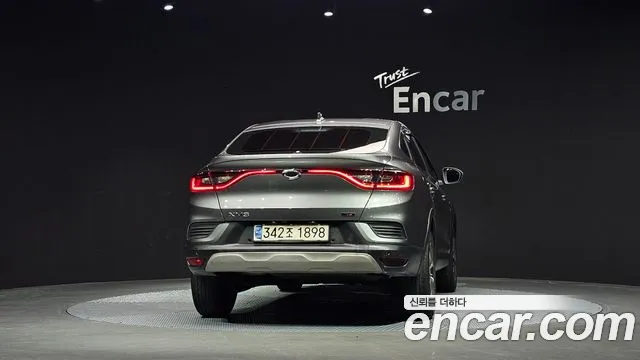 Renault-KoreaSamsung Arkana 2020 thumb 4