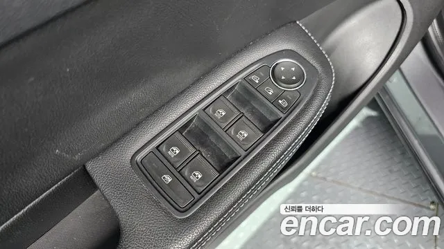 Renault-KoreaSamsung Arkana 2020 thumb 11