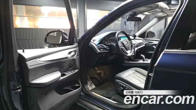 BMW X5 2016 thumb 10