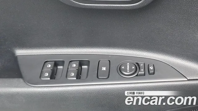 Kia Stonic 2017 thumb 11