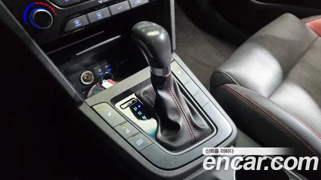 Hyundai Avante 2017 thumb 9