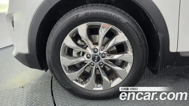 Kia Sorento 2017 thumb 5