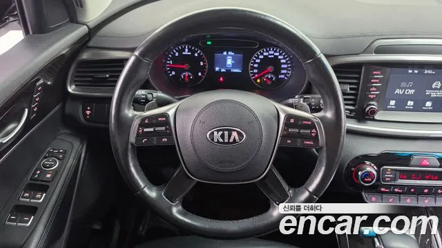 Kia Sorento 2017 thumb 12