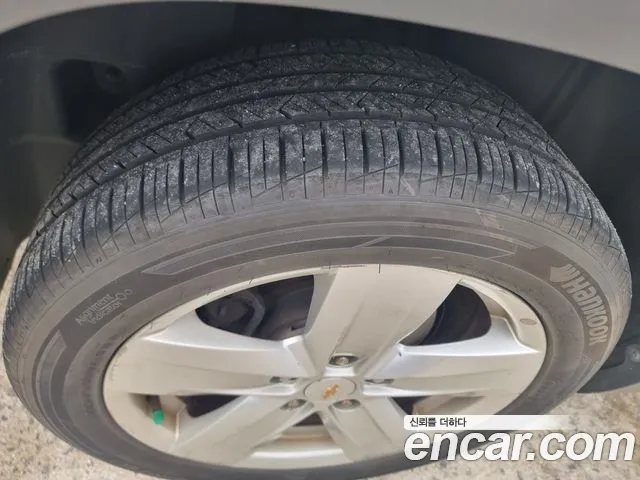ChevroletGMDaewoo Orlando 2012 thumb 10