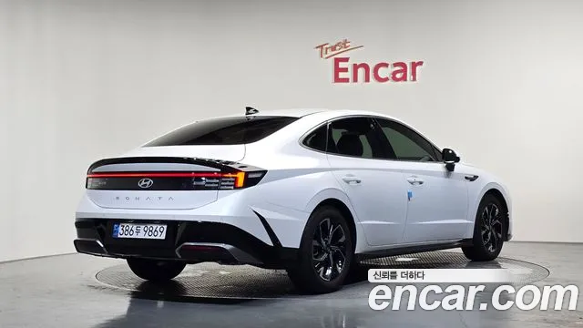 Hyundai Sonata 2025 thumb 2