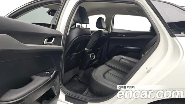 Kia K5 2021 thumb 12