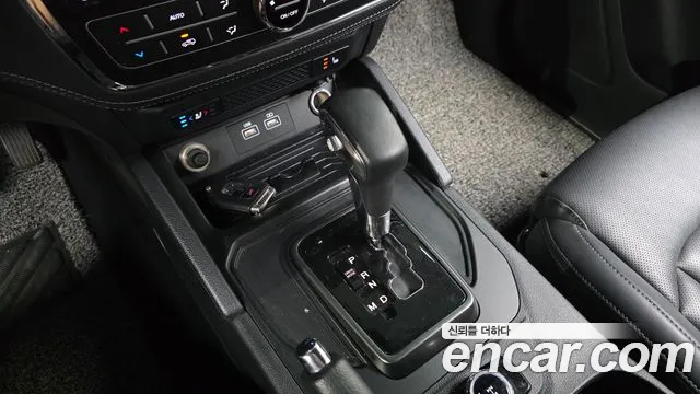 KG_Mobility_Ssangyong Rexton 2023 thumb 9