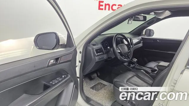 KG_Mobility_Ssangyong Rexton 2023 thumb 10