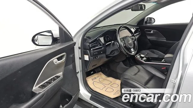 Kia Niro 2022 thumb 10