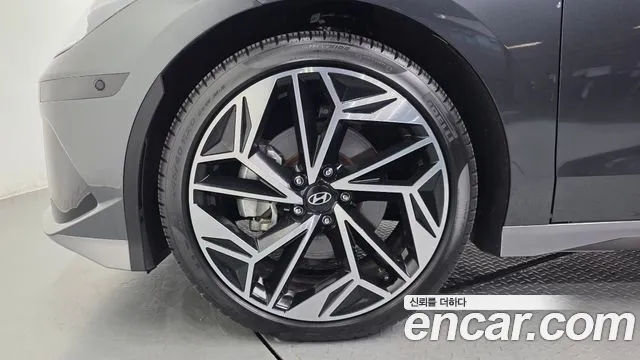 Hyundai IONIQ 6 2024 thumb 4