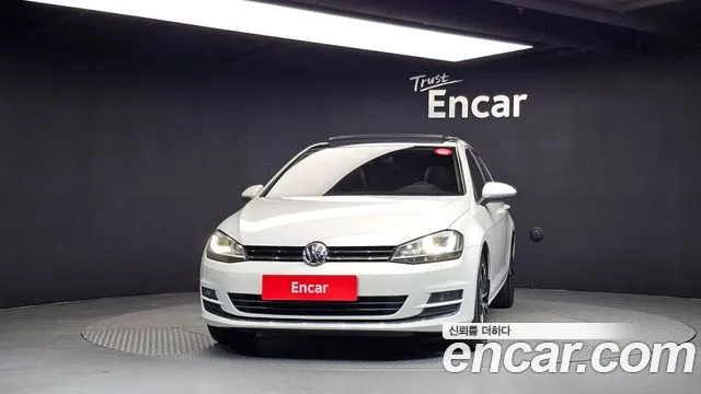 Volkswagen Golf Sportsvan 2016 thumb 3