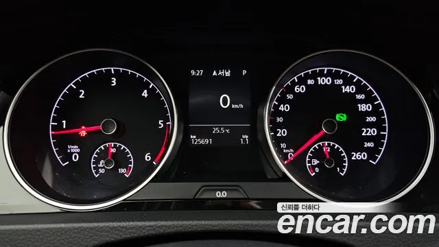 Volkswagen Golf Sportsvan 2016 thumb 8
