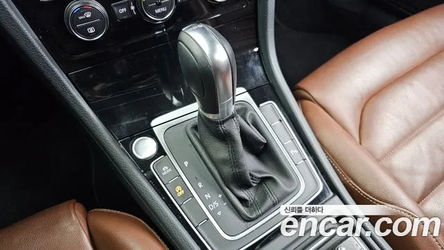 Volkswagen Golf Sportsvan 2016 thumb 9