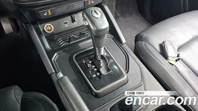 KG_Mobility_Ssangyong Rexton 2019 thumb 9