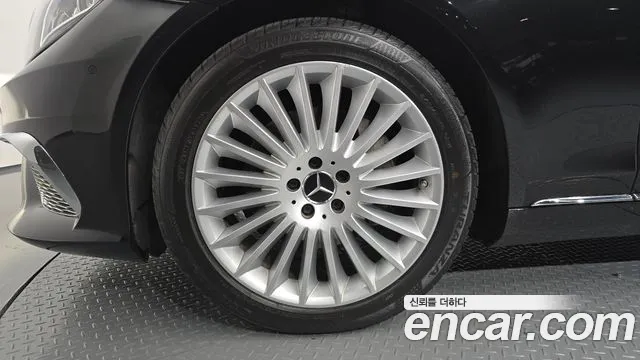 Mercedes-Benz S-Класс 2017 thumb 4