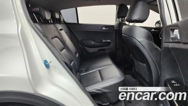 Kia Sportage 2018 thumb 11