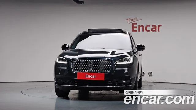 Lincoln Corsair 2020 thumb 3