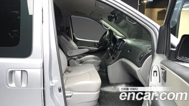Hyundai Starex 2020 thumb 11