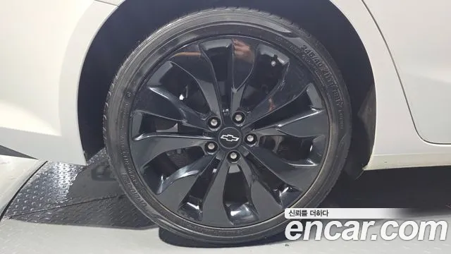 ChevroletGMDaewoo Malibu 2019 thumb 5