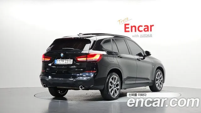 BMW X1 2022 thumb 2