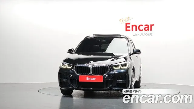 BMW X1 2022 thumb 3